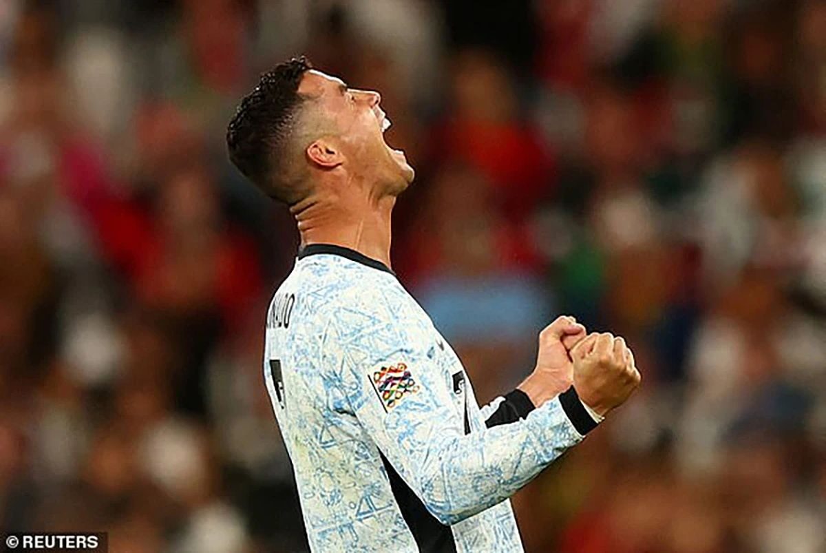 Ronaldo khẳng định Bồ Đào Nha vô địch Euro cũng giống như vô địch World Cup vậy. ẢNH: REUTERS