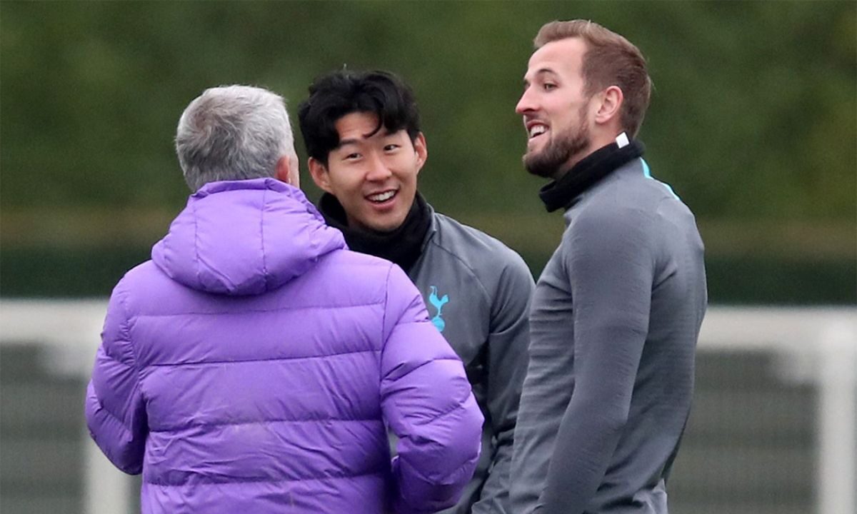 Son và Kane đang bay bổng, nhưng vẫn là nỗi lo của Tottenham và Mourinho.